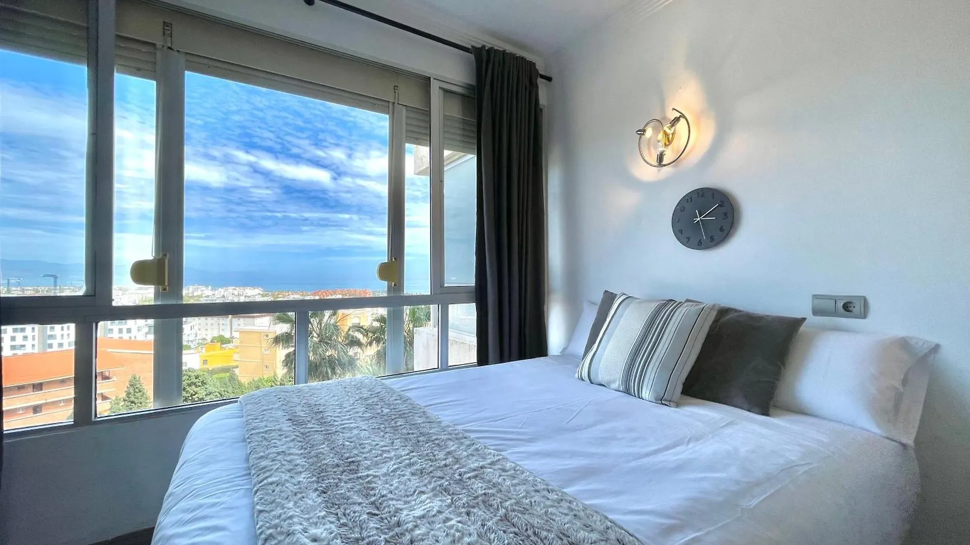 Apartment Lafrenchtouch - Moderno Y Acogedor Estudio Vista Mar Torremolinos Spain