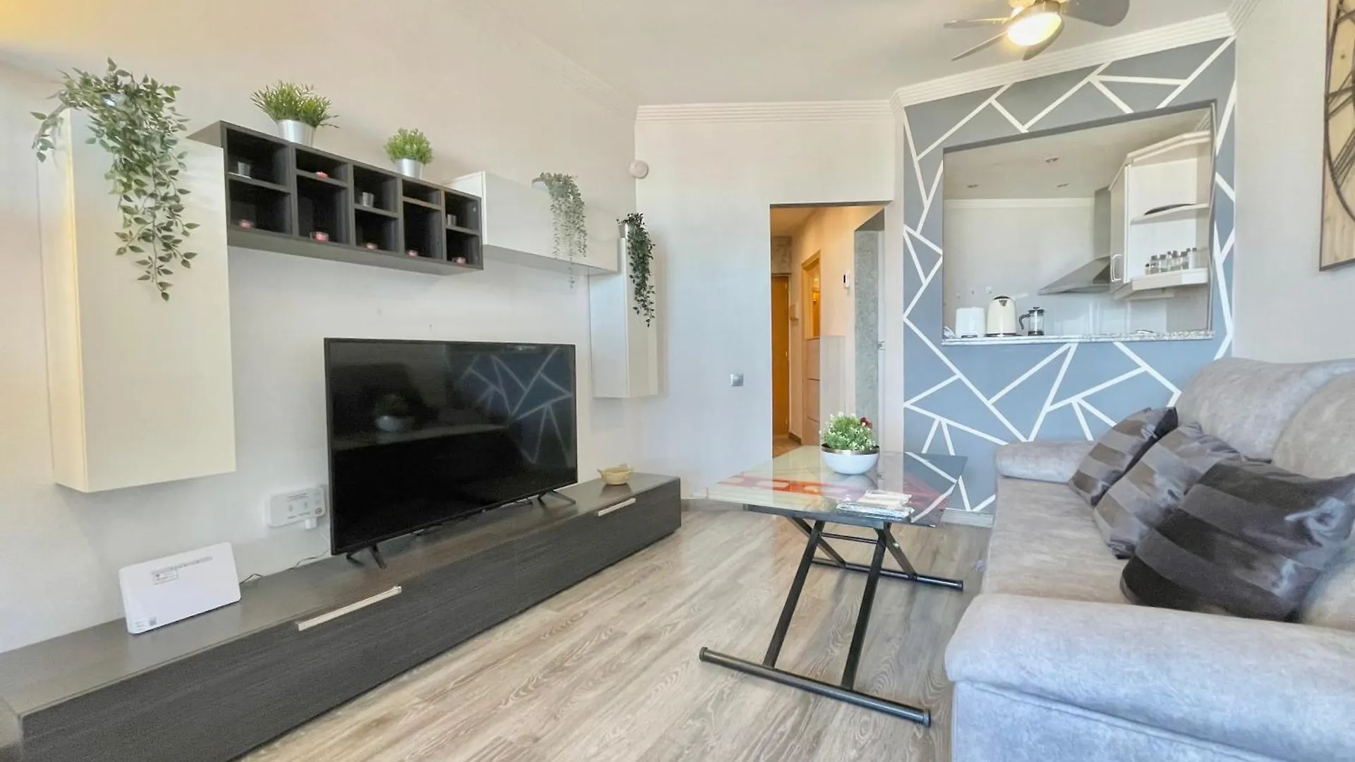 Daire Lafrenchtouch - Moderno Y Acogedor Estudio Vista Mar Torremolinos