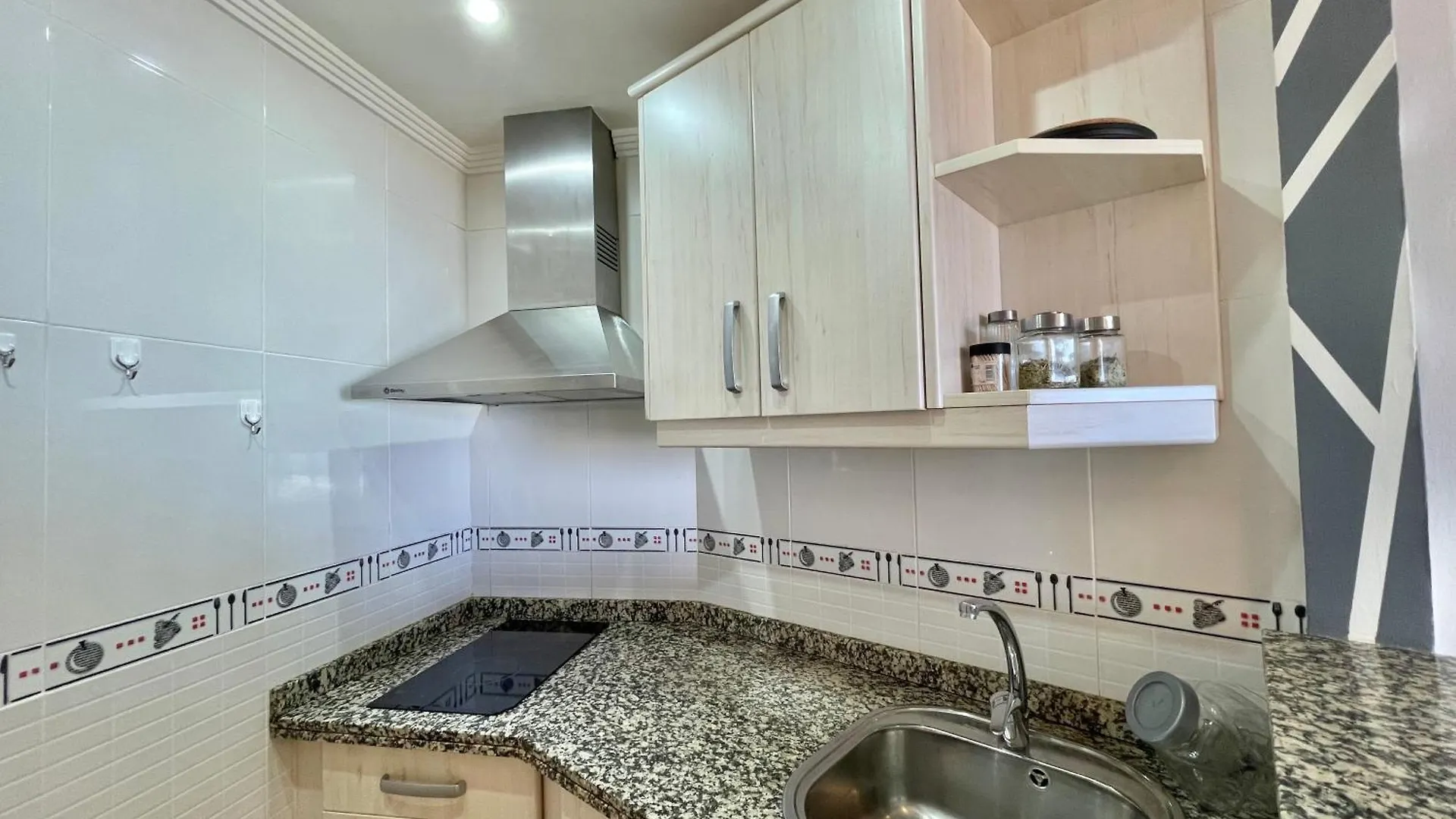 Lafrenchtouch - Moderno Y Acogedor Estudio Vista Mar Torremolinos 0*,